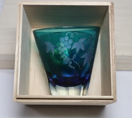 Nakakin Suisai Kiriko Three-layered Glass Grape Kiriko